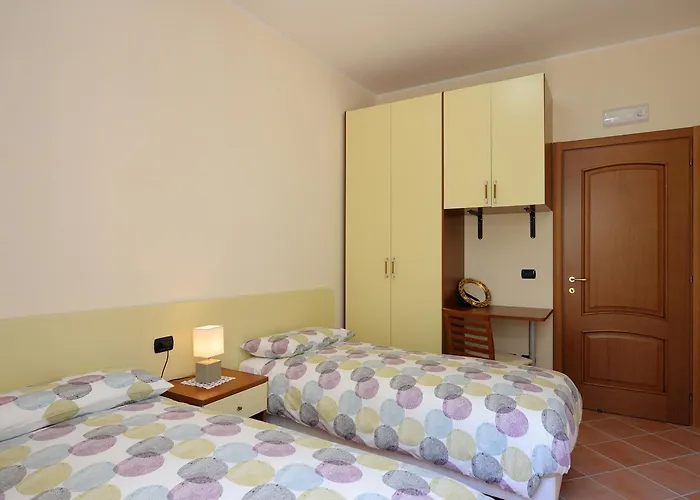 Hotel Lemon Garden 3*